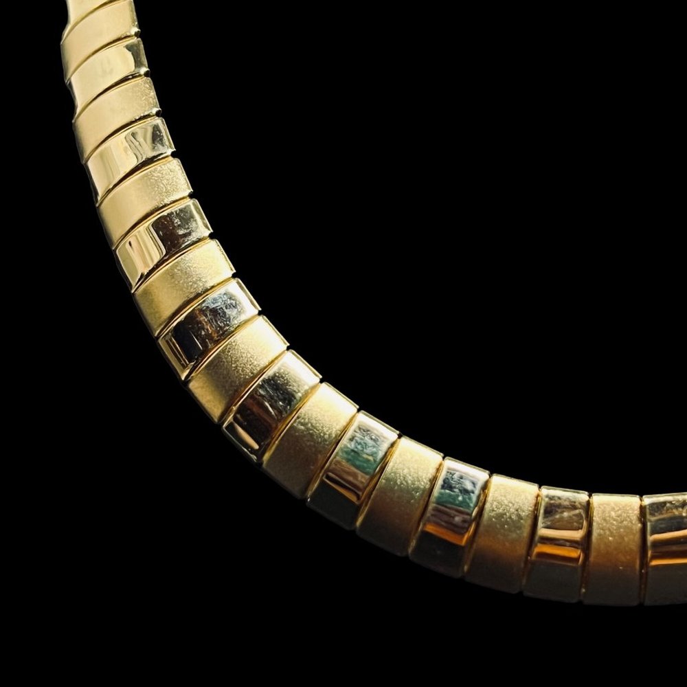 Egyptian Style Gold Tone Necklace, Bracelet And Clip On Hoop Earrings (4728) - Picture 3 of 11
